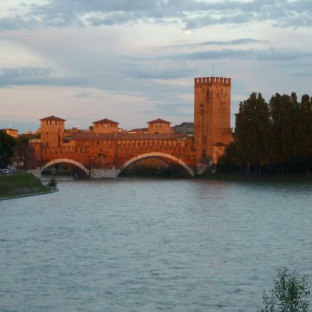 Casa Archi - Vista Sul Fiume Appartement Verona Buitenkant foto